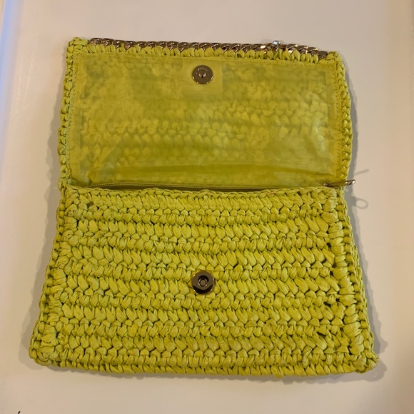 NWOT H&M rafia bright yellow and gold clutch - Picture 4 of 6